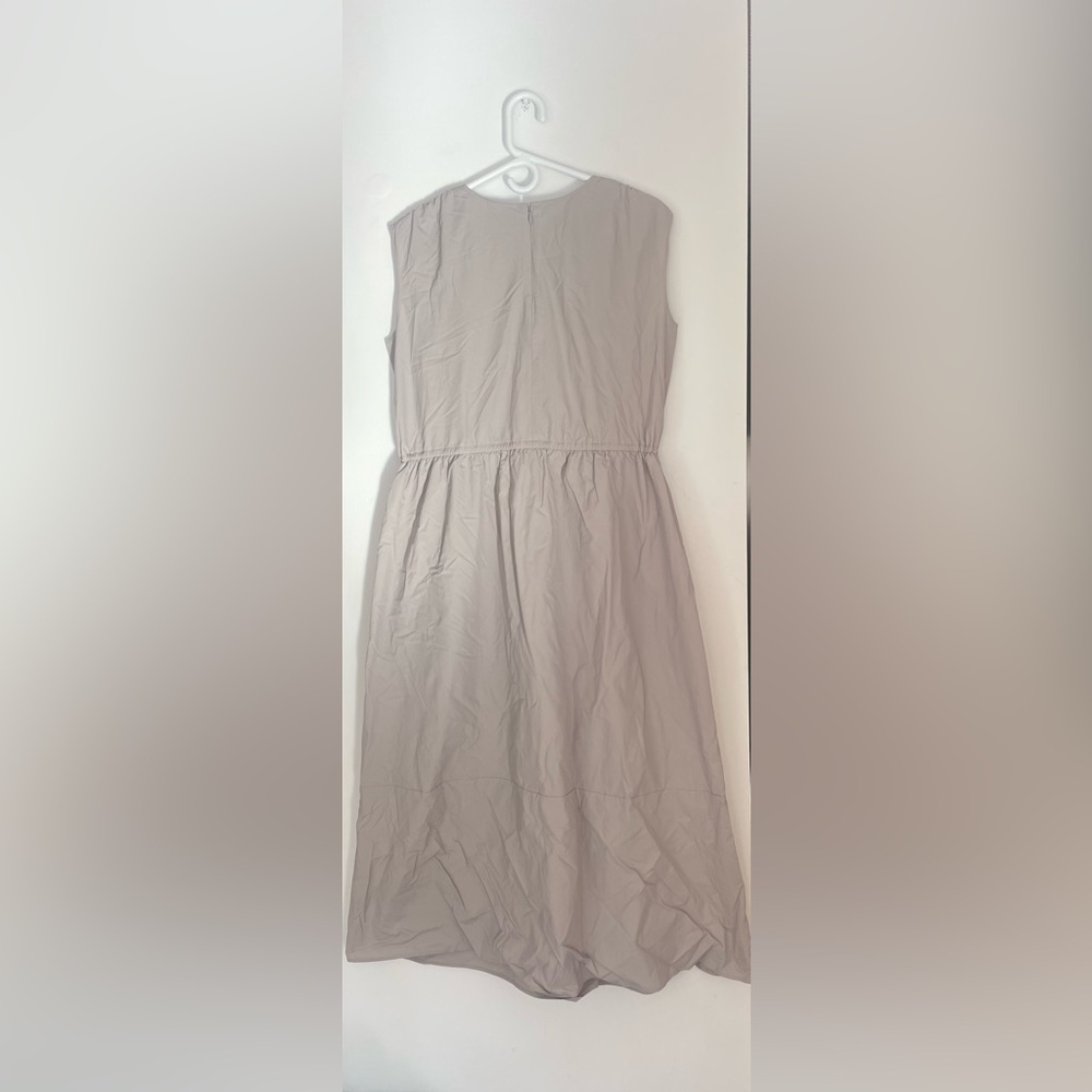 UNIQLO : C Gathered Midi Dress – Size Medium – Modern Minimalist Neutral - Picture 7 of 10